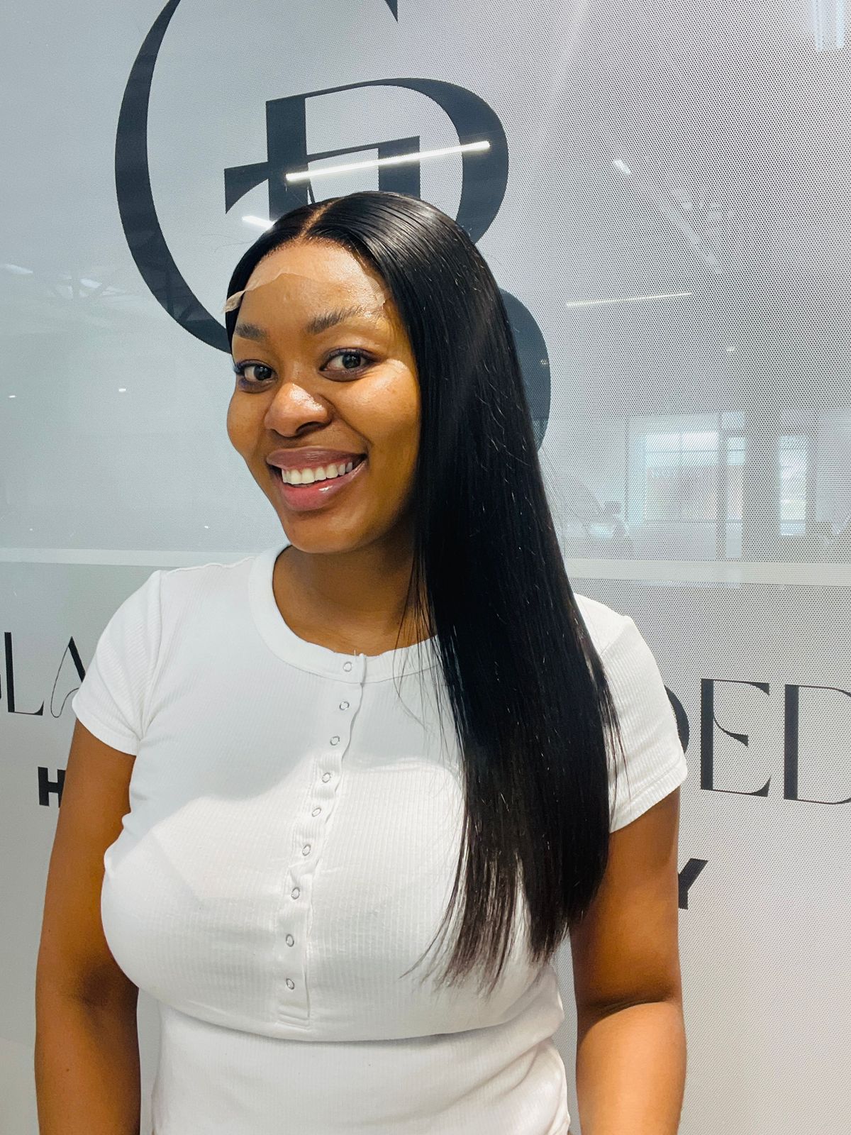 18″ 5×5 HD Lace Double Drawn Straight Wig (Wear & Go)